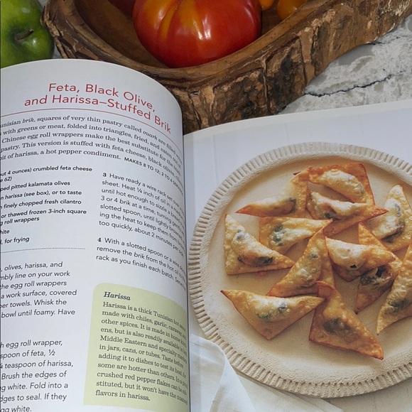 Whole World Vegetarian Cookbook - Picture 5 of 9